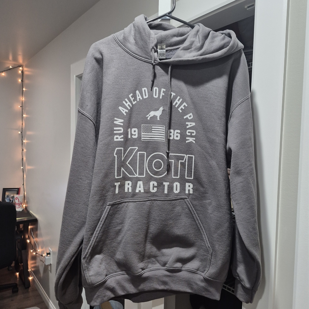 Gildan Gray Men's Hoodie with Graphic Print